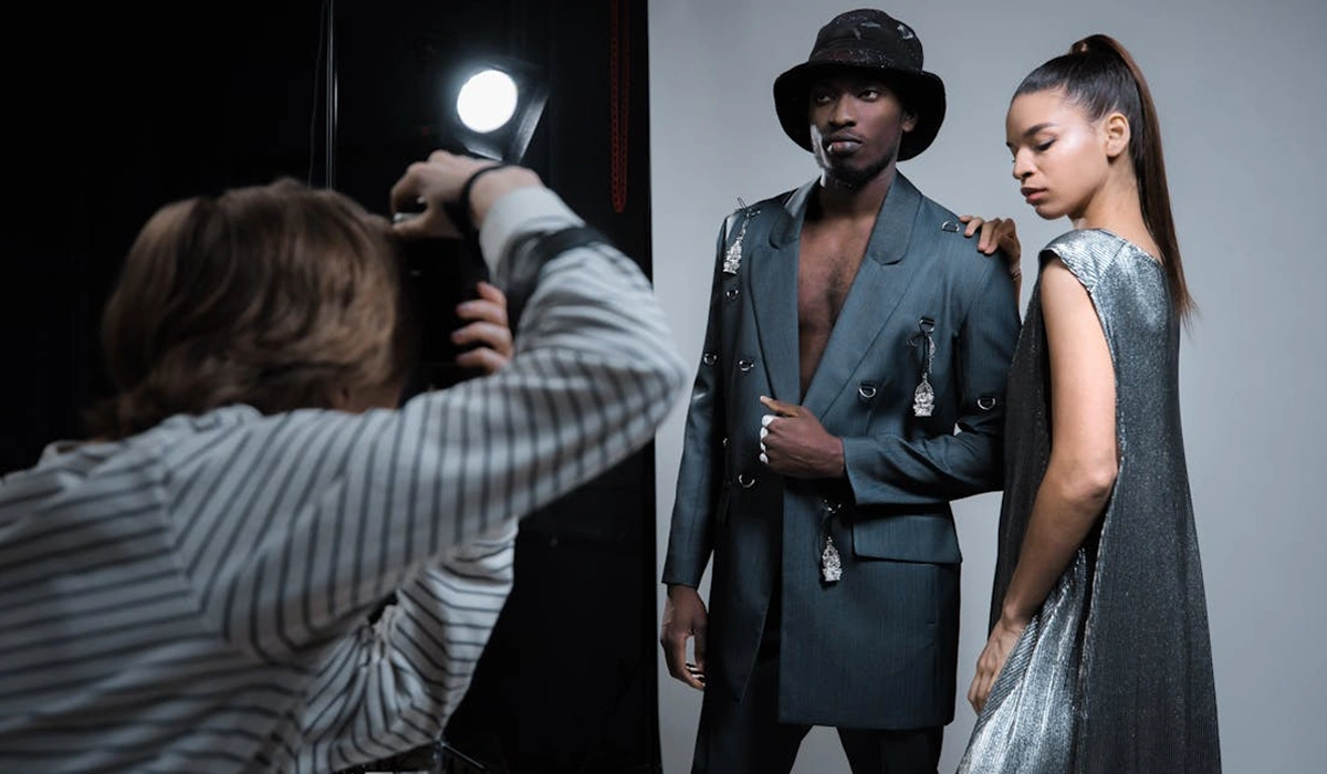 How-to-Photograph-Models-with-Modern-Photography-Styles-and-Techniques