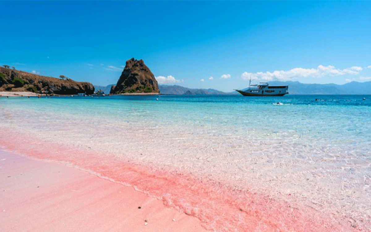 The Alluring Charm of Pink Sand at Pink Beach