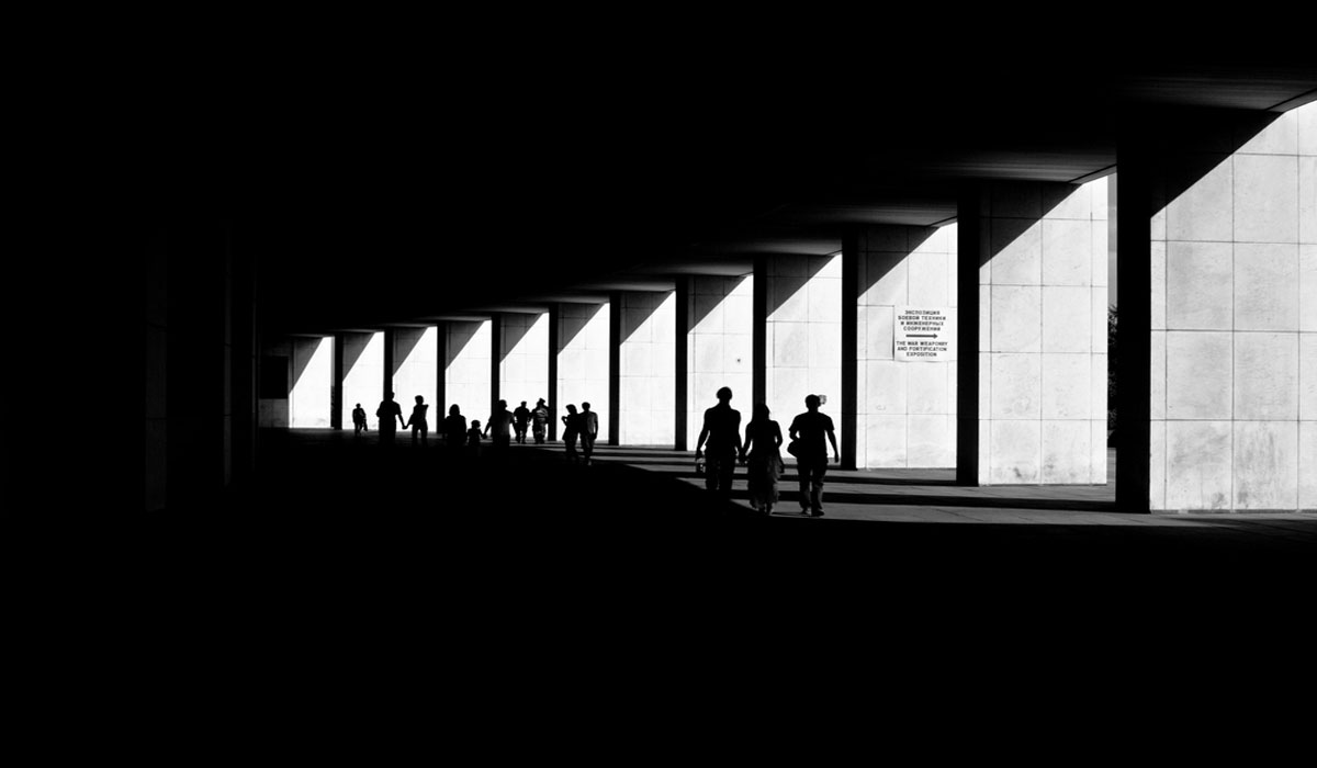 Light and Shadow Storytelling